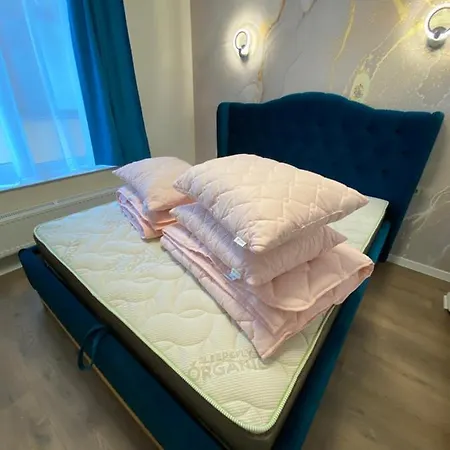 нові по вулиці роксолани16 * Truskavets
